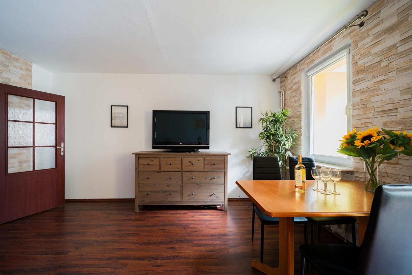 Big Apart- Old Town- Rydygiera Street- 10 People - Market Square *